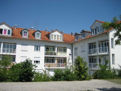 Helle 1-Zimmer-Wohnung mit Balkon in Vaterstetten