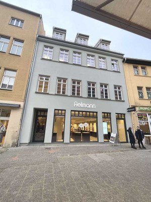 ** Sanierte 3 Zi-DG-Wohnung mit Balkon und Einbauküche zu vermieten **