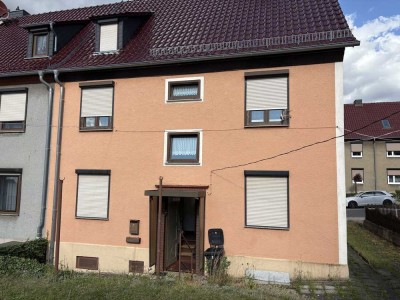 Geräumige, günstige 10-Raum-Doppelhaushälfte in Lutherstadt Eisleben