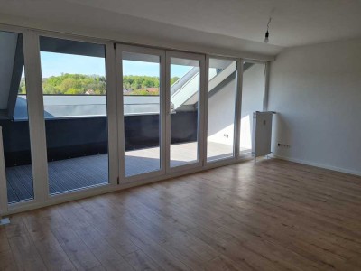 3-Zimmer-Dachgeschosswohnung mit uneinsehbarer Süd-Dachterrasse und Garage