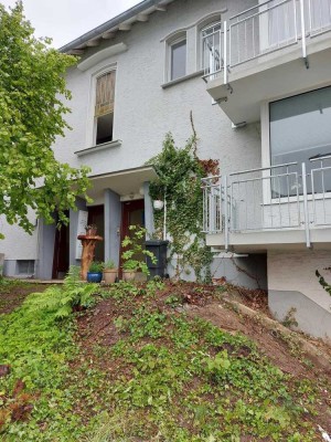 Gemütliche 3 Zimmer DG Wohnung ab sofort in Wengern verfügbar.