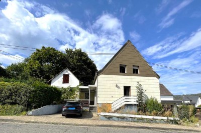 Freistehendes Einfamilienhaus mit Nebengebäude zum Kauf in 56321 Rhens, Mayen-Koblenz (Kreis)