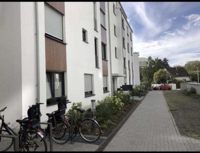 Kapitalanlage - moderne 4-Raum-Wohnung mit Balkon und Einbauküche in Beuel