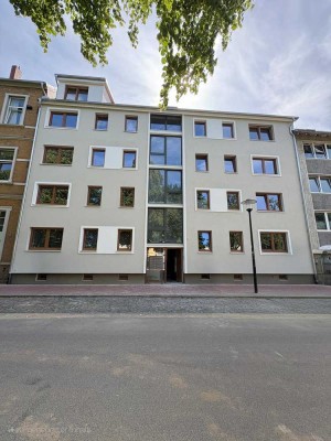 Erstbezug nach Kernsanie­rung – 2-Zimmer-Wohnung mit Balkon