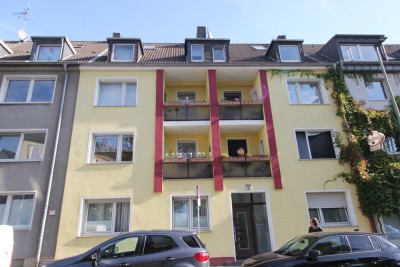 Duisburg - Neudorf, sanierte 2 Zimmer Dachgeschoßwohnung