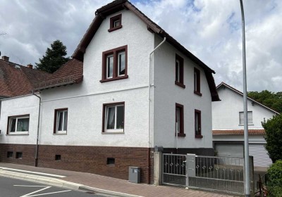 Wohnhaus mit 2 vermieteten Wohnungen und Garten in zentraler Lage von Ober-Ramstadt-Modau