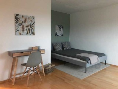 Helle möblierte 1,5-Zimmer-Wohnung mit herrlicher Aussicht