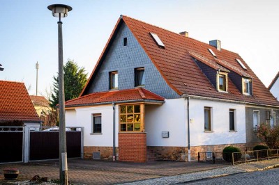 Super Start- klein, fein, einziehbereit! Doppelhaushälfte in Nachterstedt mit Kaminofen+ big Garage!