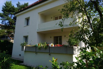 Wohnjuwel am Linzer Römerberg: Exklusive Ruhelage mit Balkon &amp; Garten