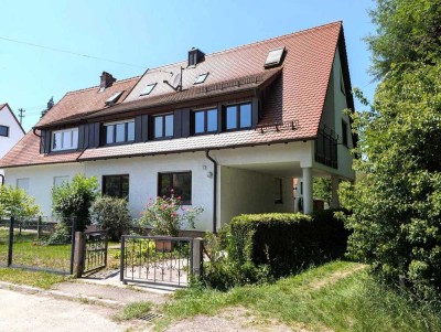 Ausbaufähige Doppelhaushälfte in sehr perfekter Lage in Augsburg im begehrten ST Hammerschmiede