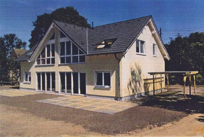 vermietete schöne Doppelhaushälfte 110 m², 4 Zimmer, 355 m² Grundstück in Karlshof, 12529 Schönefeld