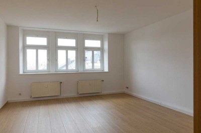 großzügige 2-Zimmer-Dachgeschoss-Wohnung - nur 650 m vom Zentrum entfernt