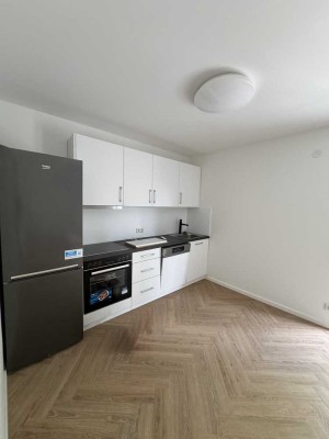 Erstbezug! Moderne 2-Zimmer-Wohnung mit Dachterrasse & Garten – All-Inclusive-Miete