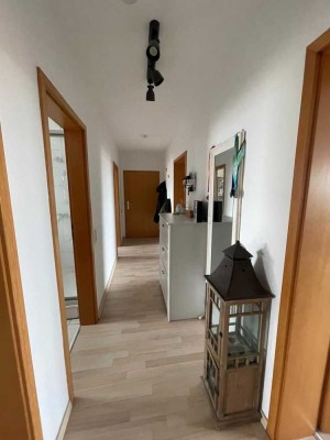 3-Zimmer-Wohnung mit Balkon/Neue EBK!/Garage