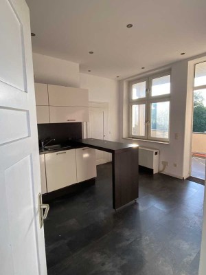 Perfekt für 1-2 Personen: Schöne 2-Zimmer-Wohnung mit Balkon und Einbauküche