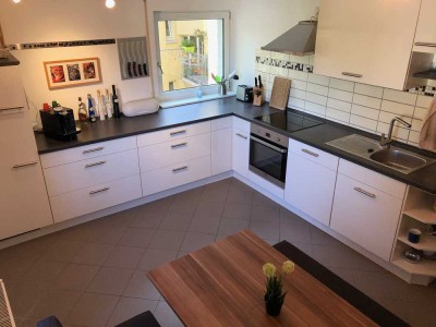 Geschmackvolle 2-Zimmer-Wohnung mit Balkon und Einbauküche in Mannheim Lindenhof