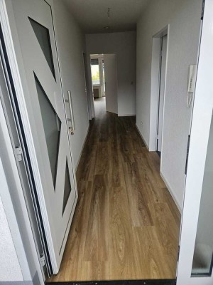 Do-Kurl , frisch renovierte 2,5 Zimmerwohnung