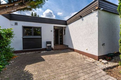 Stilvoller Bungalow in Puchheim – Ruheoase mit Sauna, Garten & zwei Stellplätzen - Sofort beziehbar