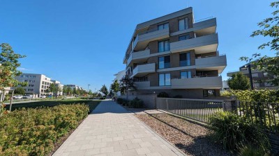 Geschmackvolle EG-Wohnung mit zwei Zimmern sowie Terrasse und Einbauküche in Frankfurt