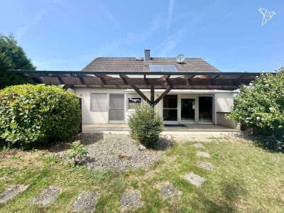 VIEL PLATZ FÜR IDEEN � Einfamilienhaus mit Einliegerwohnung und großem Garten in Appenheim!