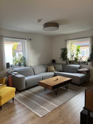 Geschmackvolle 3-Zimmer-Wohnung mit gehobener Innenausstattung und Balkon in Fellbach