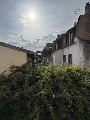 3-Zimmer // Balkon // Einbauküche // Erstbezug n. Renovierung