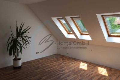 2-Z. DG-Wohnung mit Balkon, KFZ-Stellplatz und EBK ab 01.10.2025