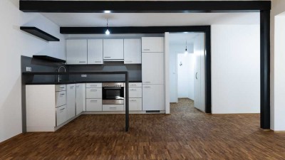 4-Zimmer Wohnung mit südlich ausgerichteter Loggia in Nürtingen.