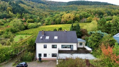 Charmantes und großzügiges Einfamilienhaus mit wunderschönem Blick über die Weinberge in Weyher