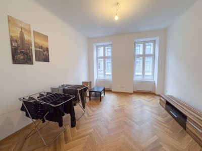 5er WG geeignet! 149 m2 große Mietwohnung, 6 Zimmer mit Balkon in Innenstadtnähe! Nähe AUGARTEN!