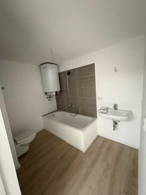 3 Zimmer + Loggia mitten in Ober Mörlen - frisch saniert