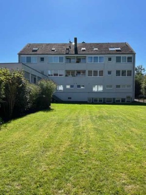 Großzügige 2 Zimmer Wohnung mit sep. Eingang