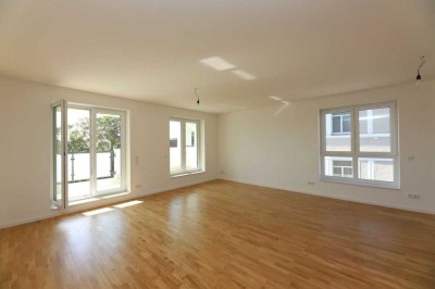 Exklusiv! Hochwertige 4-Raumwohnung mit 2 Bädern + Loggia im Herzen von Schleußig!