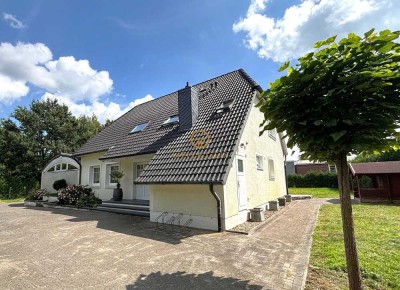 Anfrage Stopp! 
Traumhaus zum Wachküssen - Besonderes EFH in Stuhr-Varrel