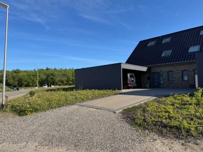 MODERN + RUHIG + GEMÜTLICH - Doppelhaushälfte mit gehobener Ausstattung in Eckernförde
