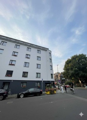 DOMINI bietet:  Möchengladbach-Zentrum! Schicke neu renovierte 3 Z-Wohnung im 2. OG!