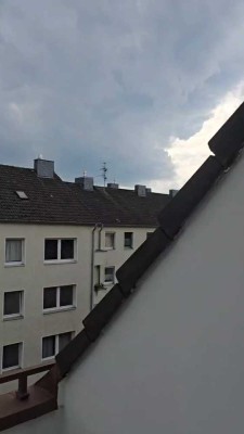Helle 2-Zimmer Dachgeschosswohnung in Köln-Buchheim