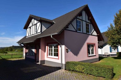 Schönes Ferienhaus am Golfplatz in Cochem. (1566)