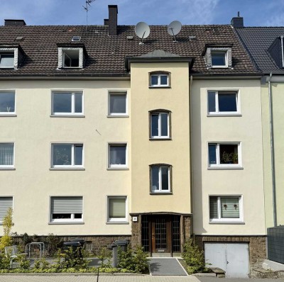 4,5 Zimmerwohnung mit 2 Bädern, Garten und Garage in Bochum-Wattenscheid