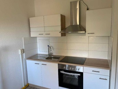 1-Raum-Wohnung mit Küchenmöbeln im Erdgeschoss zu vermieten