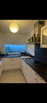 Helle 4-Zimmer Etagen -Wohnung mit 2 Balkonen in Mainz-Mombach