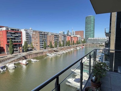 WESTHAFEN AUF DER MOLE: 3 Zi.- Whg. 2 BALK., EBK, TL-Bad, G-WC, Doppelp. u. Bootsanlegepl.