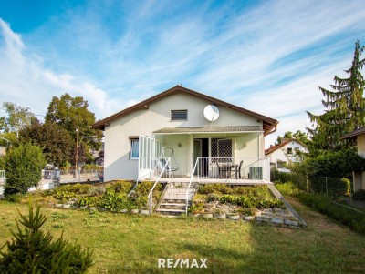 SANIERUNG ODER NEUBAU! Kleines Wohlfühl-Haus in beliebter Badener Lage mit viel Potential!