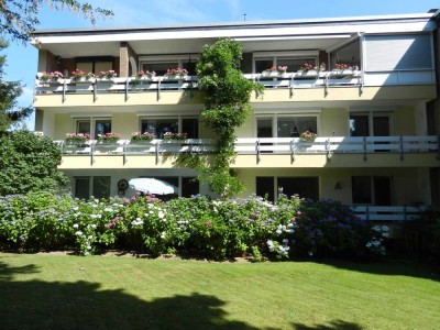 Schöne Wohnung mit großer Loggia zum Garten!
