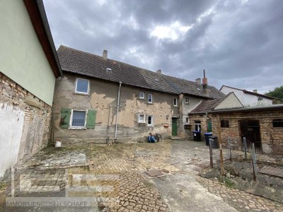 Mehrfamilienhaus mit Potential in Quillschina