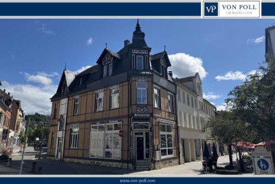 Charmante Altbauwohnung mit EBK, kleiner Terrasse & PKW-Stellplatz mitten in Idar!!!