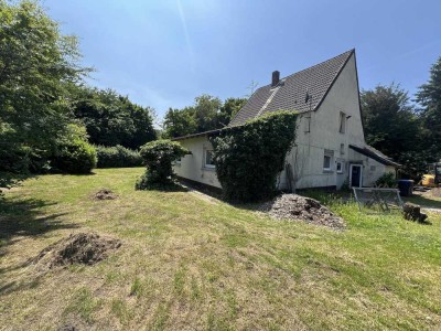 Charmantes Einfamilienhaus mit großem Grundstück – Ruhe, Natur und viel Gestaltungspotenzial