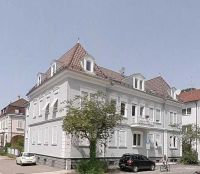 Helle 2,5-Zimmer in Gründerzeitgebäude in zentraler ruhiger Lage
