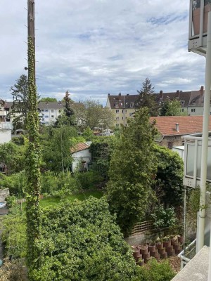Von Privat, grosszügige, helle Maisonetten-Stadtwohnung in Zentrumsnähe