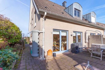 Große Doppelhaushälfte mit Garten und Garage